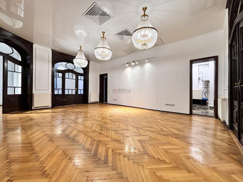 Parter vila interbelica 255mp, fosta resedinta a Generalului Tenescu, 0% comision.